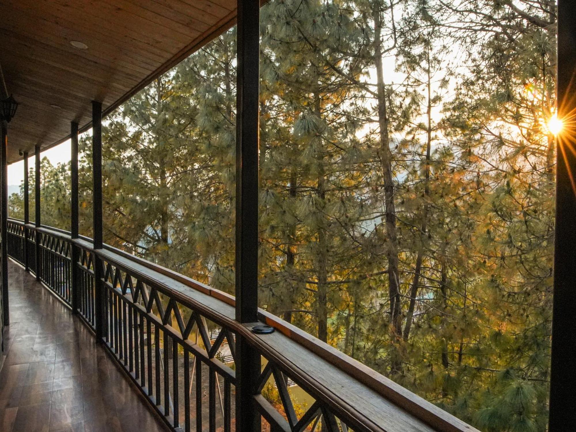 Hotel Thehimalayanliving Whistling Pines à Mukteshwar Extérieur photo