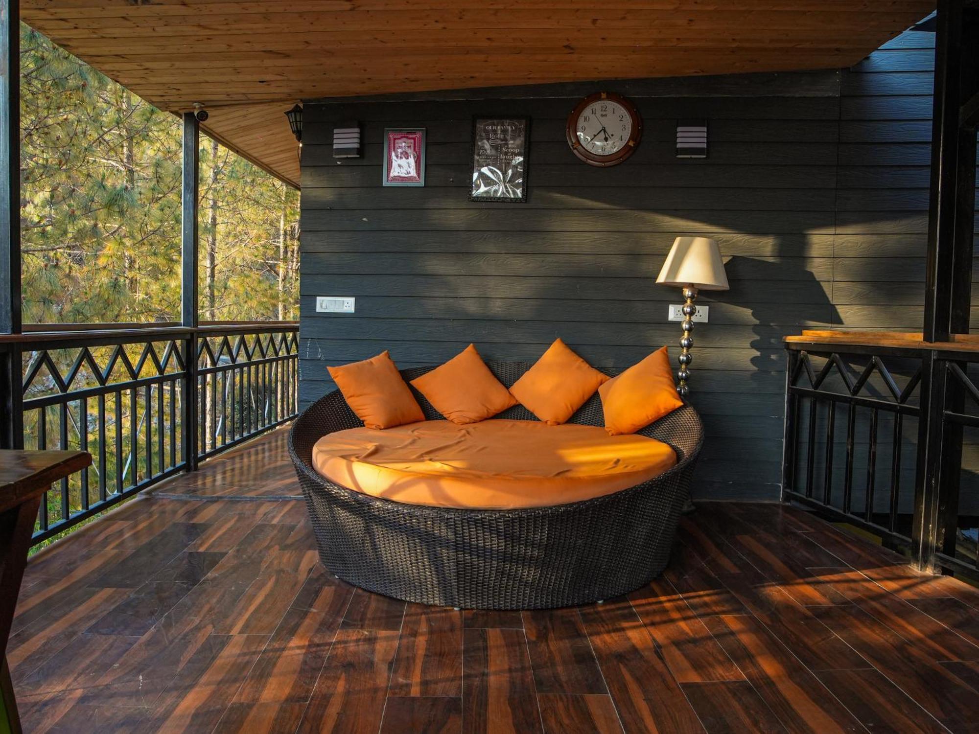 Hotel Thehimalayanliving Whistling Pines à Mukteshwar Extérieur photo