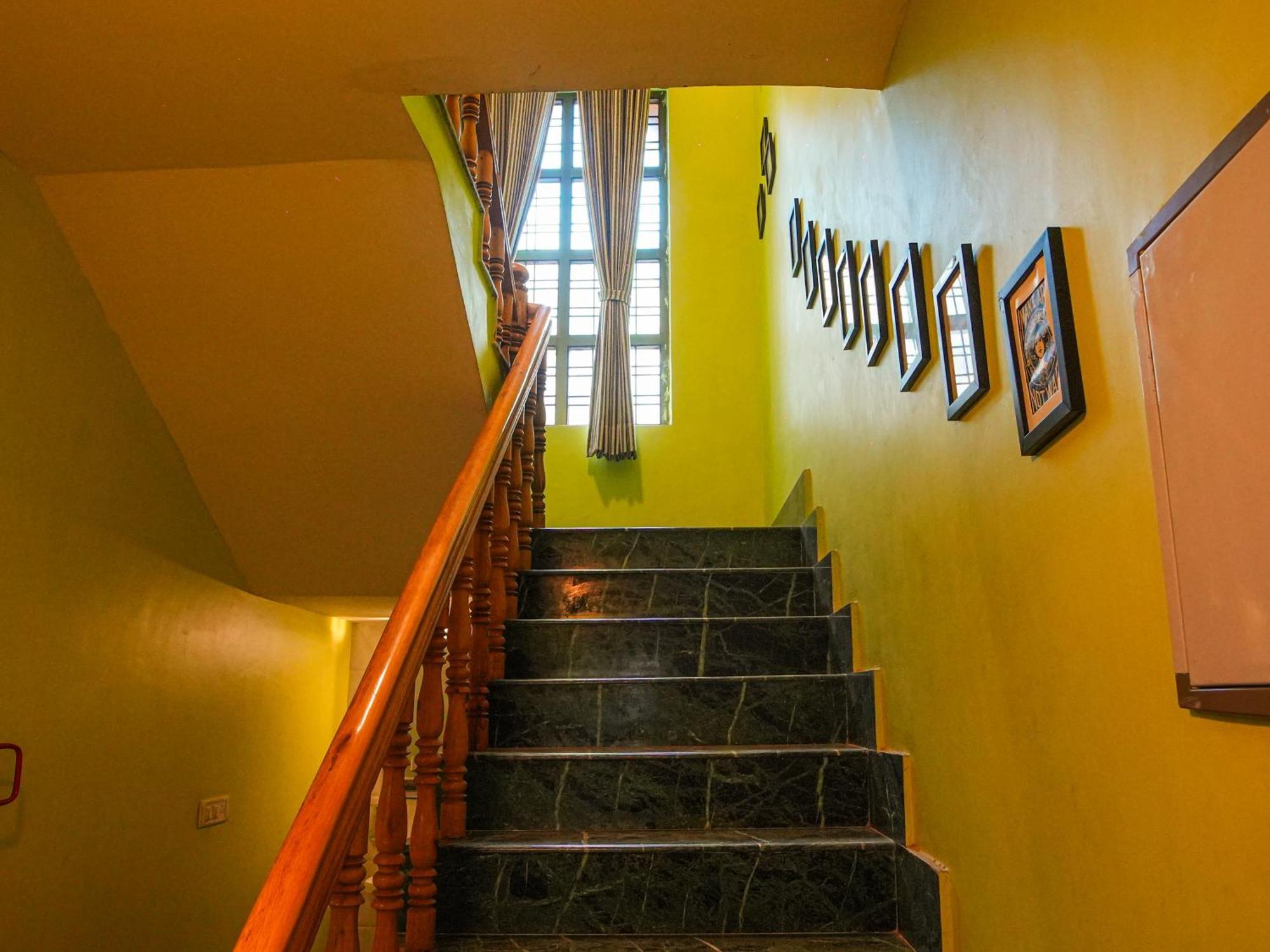 Hotel Thehimalayanliving Whistling Pines à Mukteshwar Extérieur photo