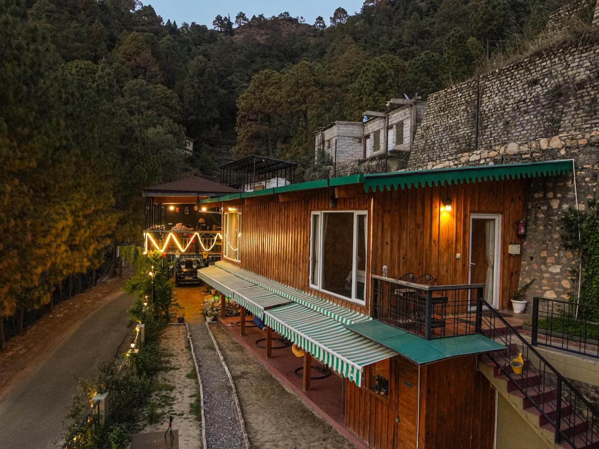 Hotel Thehimalayanliving Whistling Pines à Mukteshwar Extérieur photo